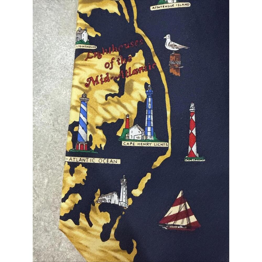Museum Artifacts Men Silk Tie Lighthouses Mid Atlantic Assateague Island ++ - Picture 2 of 6